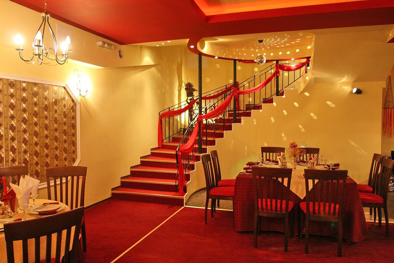 Charlino Plaza Hotel Русе Екстериор снимка
