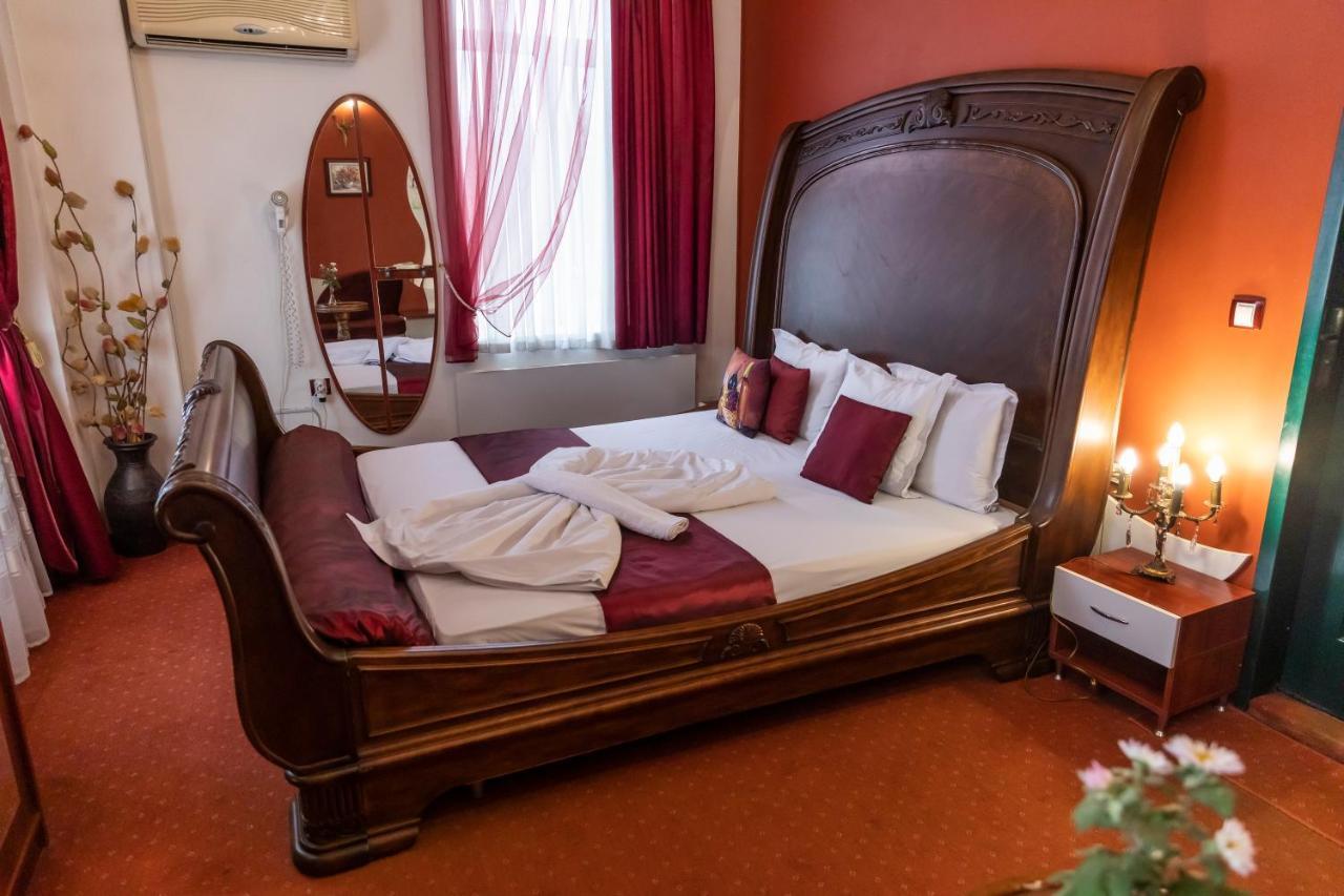 Charlino Plaza Hotel Русе Екстериор снимка
