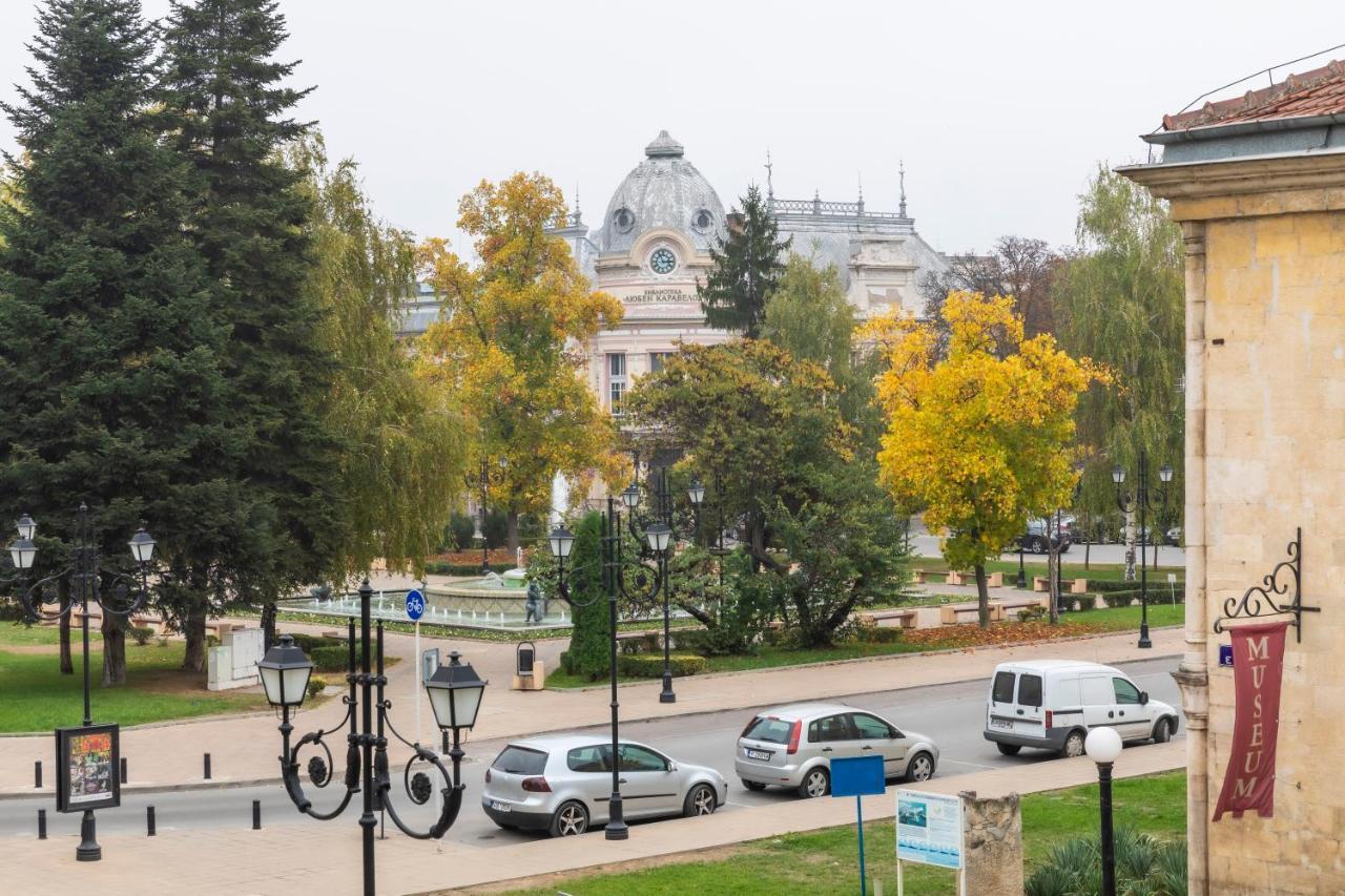 Charlino Plaza Hotel Русе Екстериор снимка